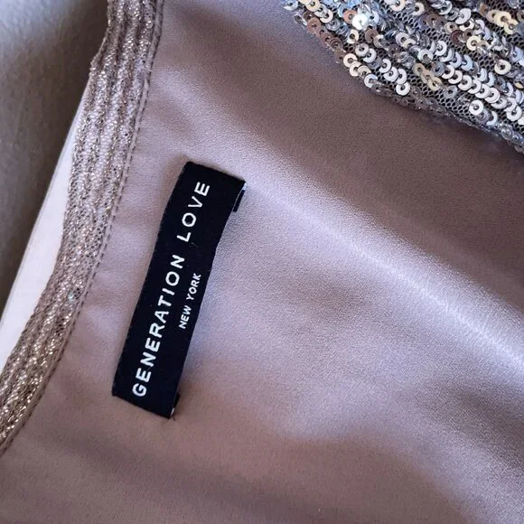 Revolve X Generation Love Allegra SILVER Sequin Faux Wrap Romper SZ S 70s Retro - Picture 6 of 11